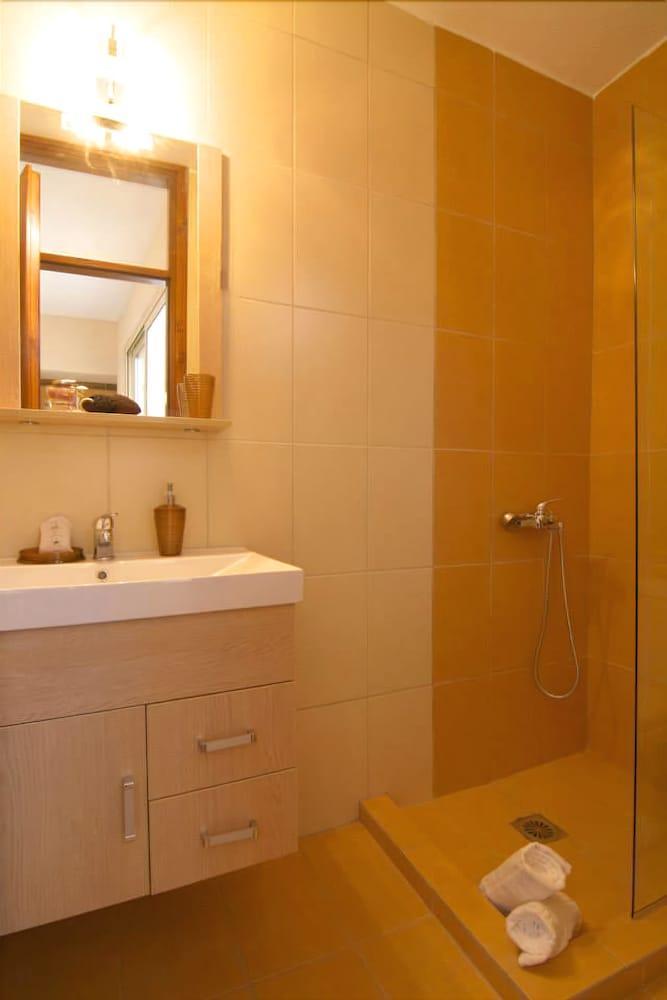 Asikiko Apartment *